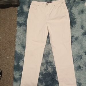 Gloria Vanderbilt Women's Cream Straight Leg Jeans